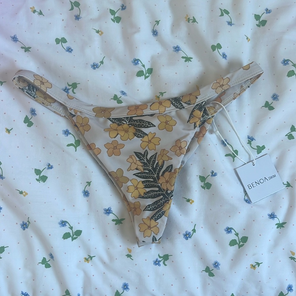 benoa puakenikeni uluwatu bottoms